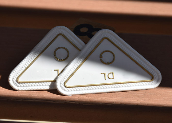 Eco branco TPU amigável imprimiu o ouro personalizado etiqueta Logo For Garments