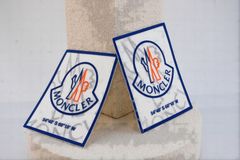 Etiquetas serigrafadas de 4 cores 0,5mm TPU transparente para vestuário