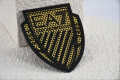 Etiquetas de roupas laváveis de 1 mm impressas por twill Logotipo de silicone personalizado