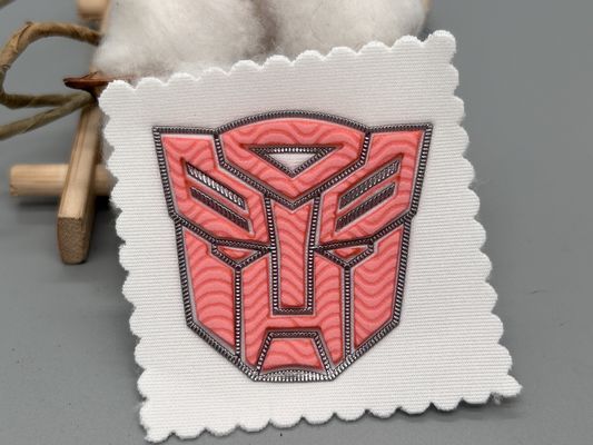 Patches de tecido em relevo personalizados Design de forma personalizada uniforme