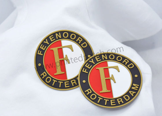 O GV gravou etiquetas da roupa dos remendos TPU do Silkscreen para o Sportswear